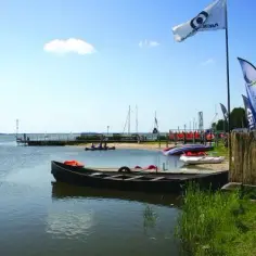 Gdzie leżą Dąbki nad morzem? Odkryj ich wyjątkową lokalizację