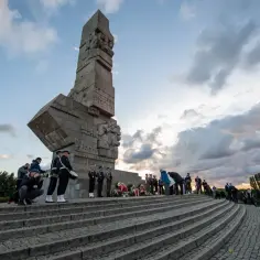 Uroczystość przy Pomniku Obrońców Wybrzeża. Tu właśnie leży Westerplatte, miejsce bohaterskiej obrony Polski.