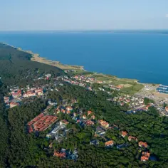 Ile km do Krynicy Morskiej? Poznaj realne odległości i czasy podróży