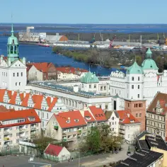 Czy Szczecin leży nad morzem? Prawda o jego nadmorskim statusie