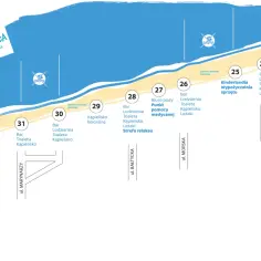 Mapa plaży w Krynicy Morskiej z zaznaczonymi punktami usługowymi, np. barem, toaletą, wypożyczalnią sprzętu. Stężenie jodu nad Bałtykiem nie jest tu widoczne.