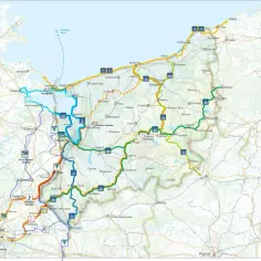 Mapa tras rowerowych pokazuje, że ze Szczecina do Kołobrzegu jest ok. 100 km.