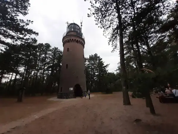 Czołpino - Latarnia, wydmy, plaża. Jak zaplanować spacer?
