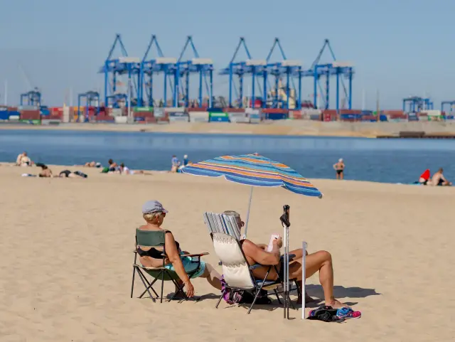 Czy Gdańsk leży nad morzem? Plaże i najlepsze dzielnice
